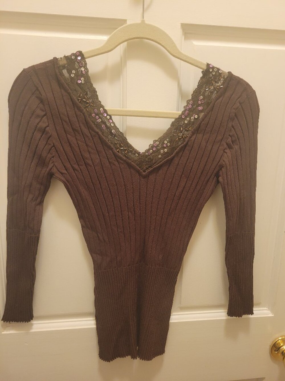 Vintage ribbed knit long-sleeved top with lace trim ,size S-M